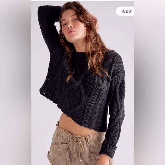 NWT! FREE PEOPLE SWEATER! NEED I SAY MORE! I ❤️ ❤️ ❤️ THIS SWEATER. SOLD OUT! - Picture 3 of 7